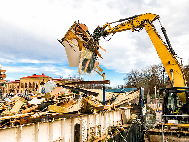 Best Construction Debris Removal  in Hart, MI